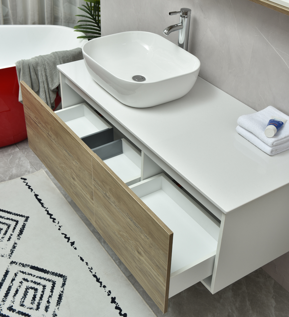 Badezimmermöbel Madrid - Weiße und helle Holzimitation Badezimmermöbel Madrid - Weiße und helle Holzimitation