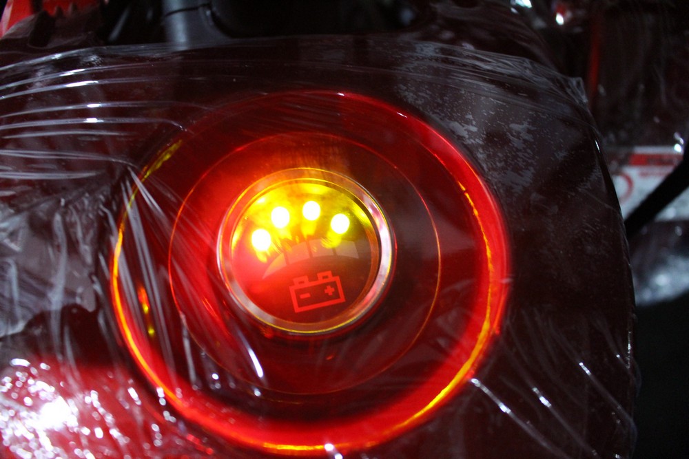 Elektrisk Fyrhjuling - 1200W + Lsktting