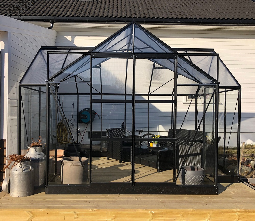 Växthus Triton 10,2 m² - svart + Växthusrengöring Växthus Triton 10,2 m² - svart + Växthusrengöring