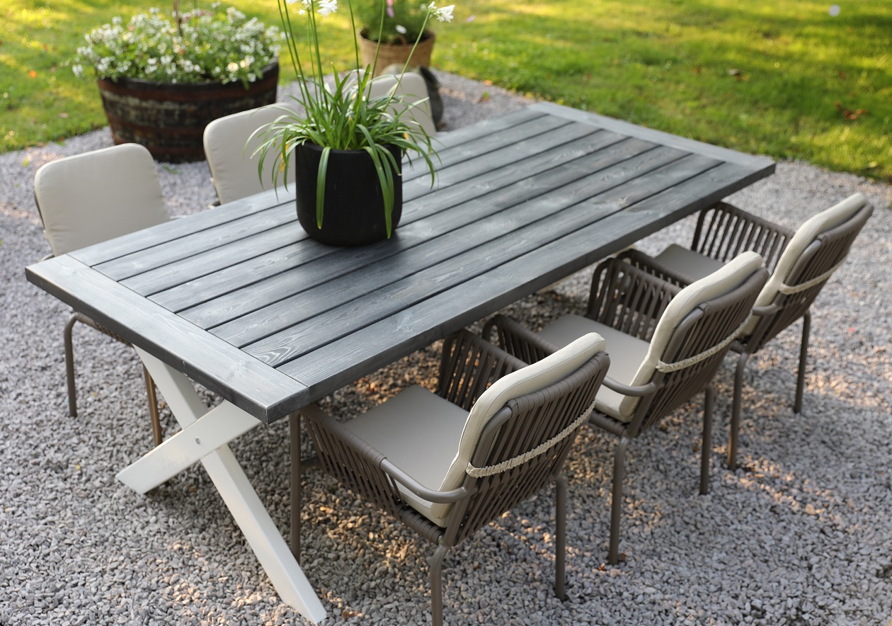 Oxford - Utemöbelgrupp 220 cm Grå/Vit Oxford - Utemöbelgrupp 220 cm Grå/Vit