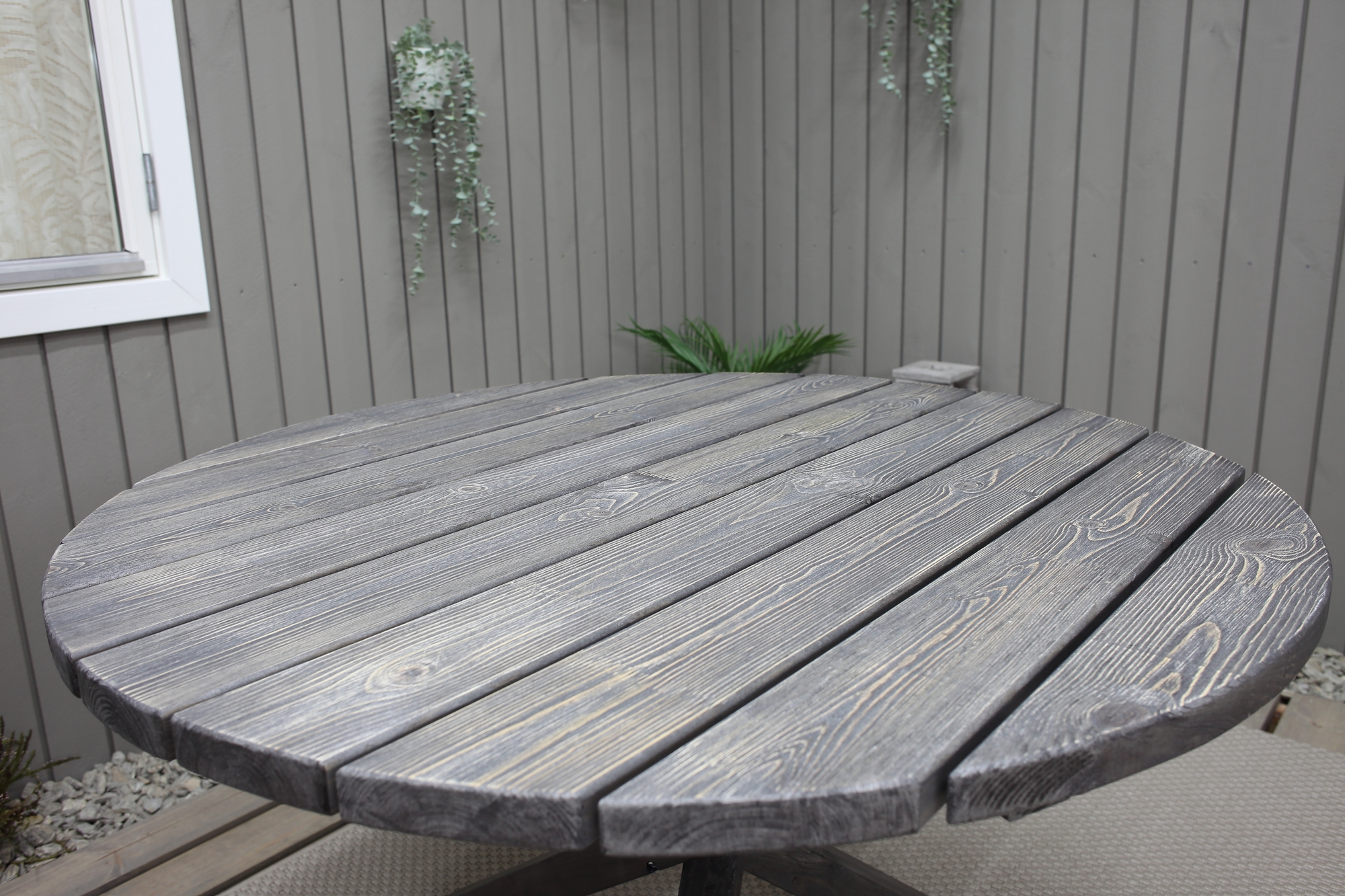 Scottsdale runt utebord - Ø112 cm | Rustik grå Scottsdale runt utebord - Ø112 cm | Rustik grå