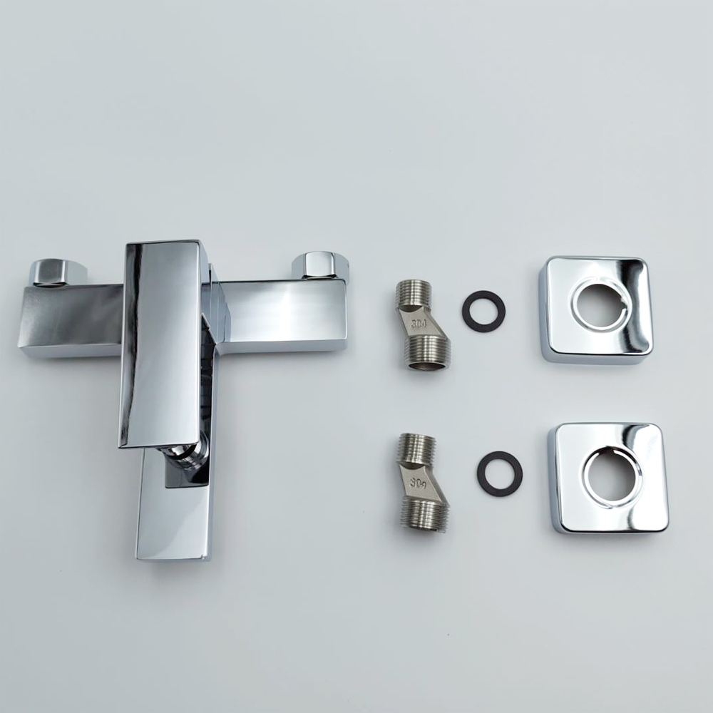 Badkarsblandare Lily - Krom Badkarsblandare Lily - Krom