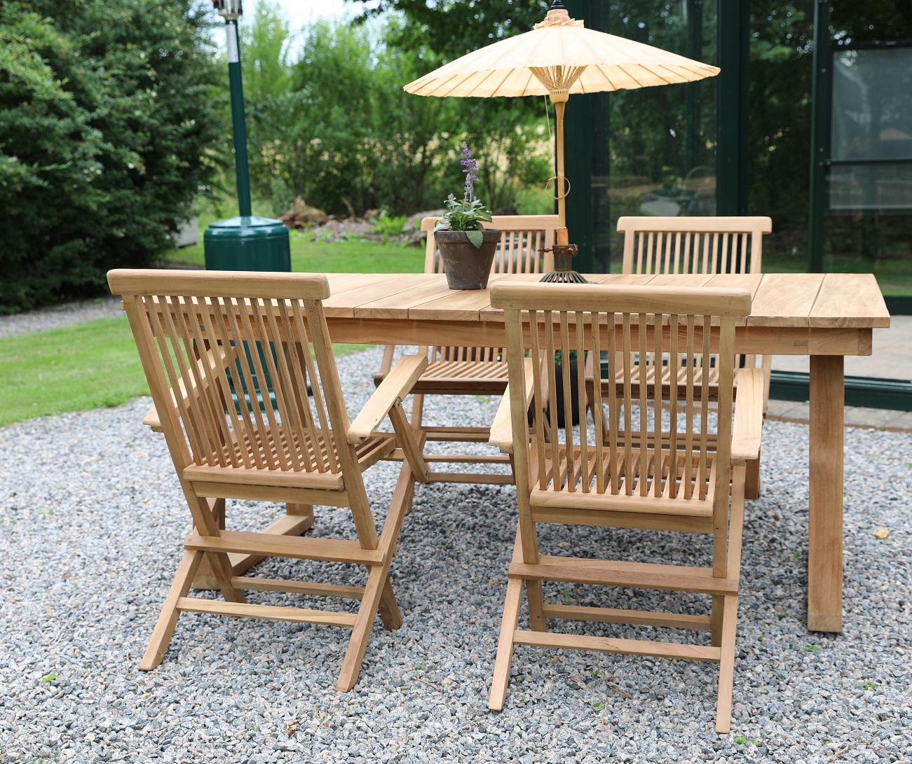 Saltö utematgrupp matbord 180x100 cm med 4 st Saltö karmstolar - Teak Saltö utematgrupp matbord 180x100 cm med 4 st Saltö karmstolar - Teak