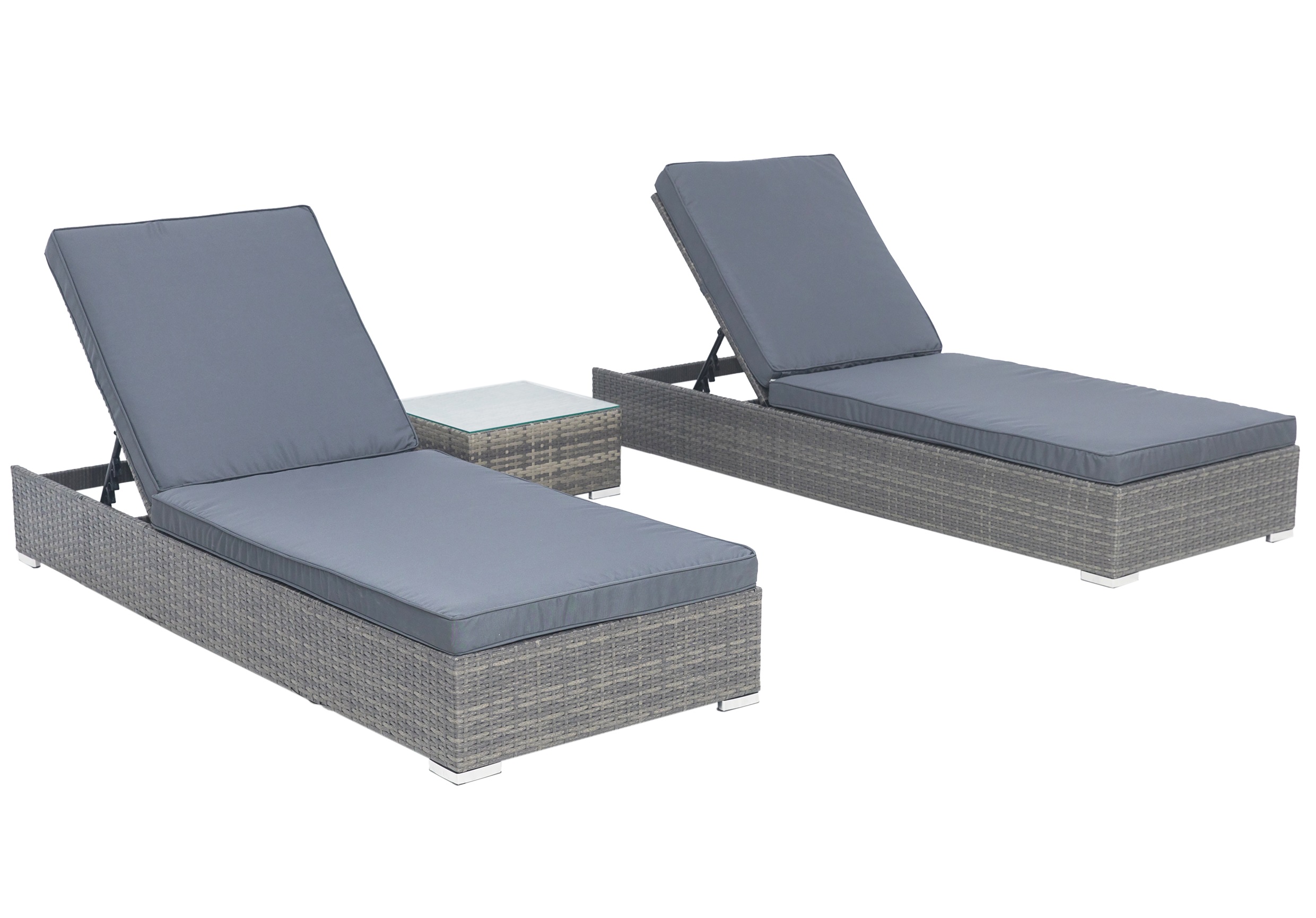 Tierp - Solsängar set - Konstrotting - 2 solsängar inkl dynor + bord! Tierp - Solsängar set - Konstrotting - 2 solsängar inkl dynor + bord!