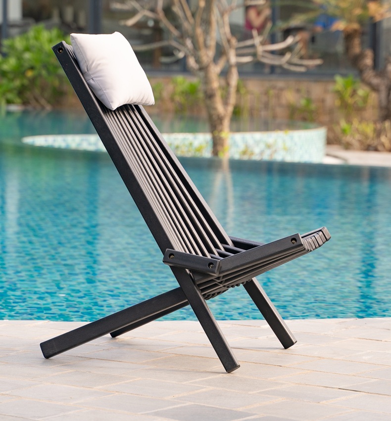 Calcutta däckstol med nackkudde - Svartbetsad Calcutta däckstol med nackkudde - Svartbetsad