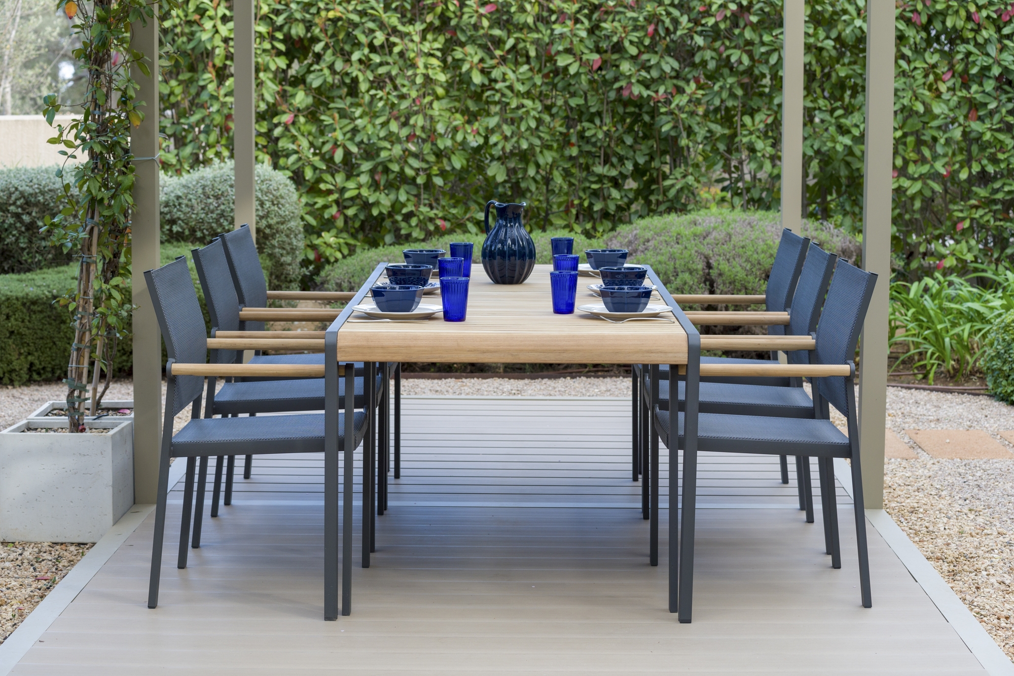 Lifestyle Garden utegrupp Amber med bord 220 cm och 6 st stolar stapelbara - Teak / Aluminium Lifestyle Garden utegrupp Amber med bord 220 cm och 6 st stolar stapelbara - Teak / Aluminium