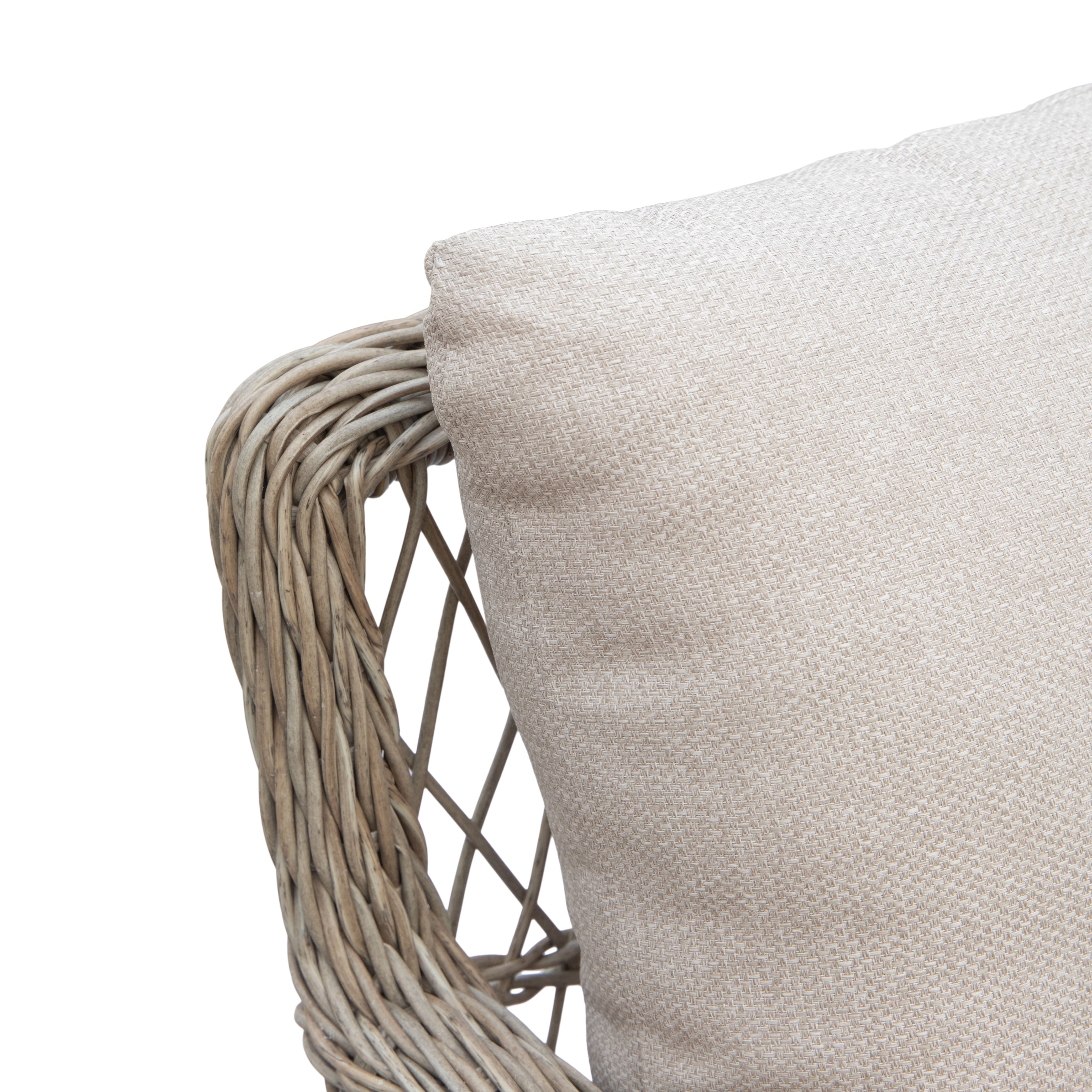 Hrnsand utegrupp; soffa med tv ftljer och bord