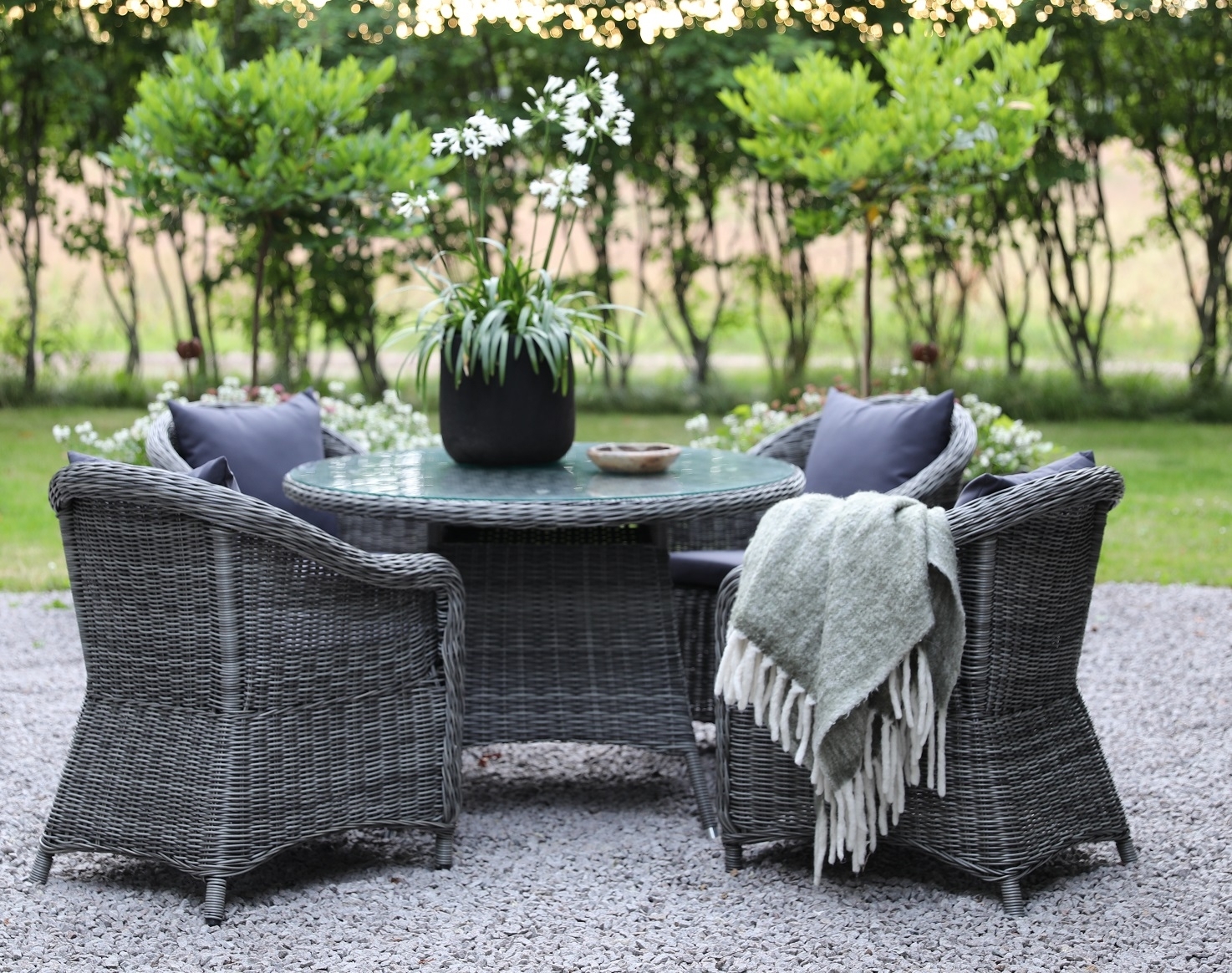 Jacksonville utematgrupp; 110 cm runt bord inkl 4 st Mercury ftljer gr konstrotting