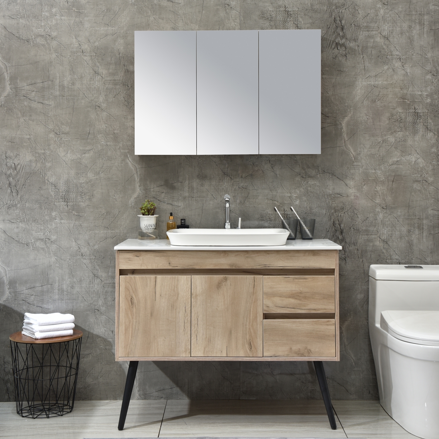 Baddrumsmöbler Melina - Ljus träimitation Baddrumsmöbler Melina - Ljus träimitation