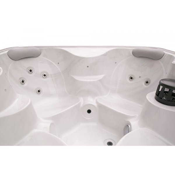 Spabad utomhus 4 personer - 180x180 cm, LED, ozonator, 16 jets