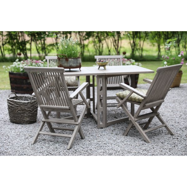 Matgrupp Salt� gr� teak: Slagbord inklusive 4 st Salt� karmstolar i gr� teak