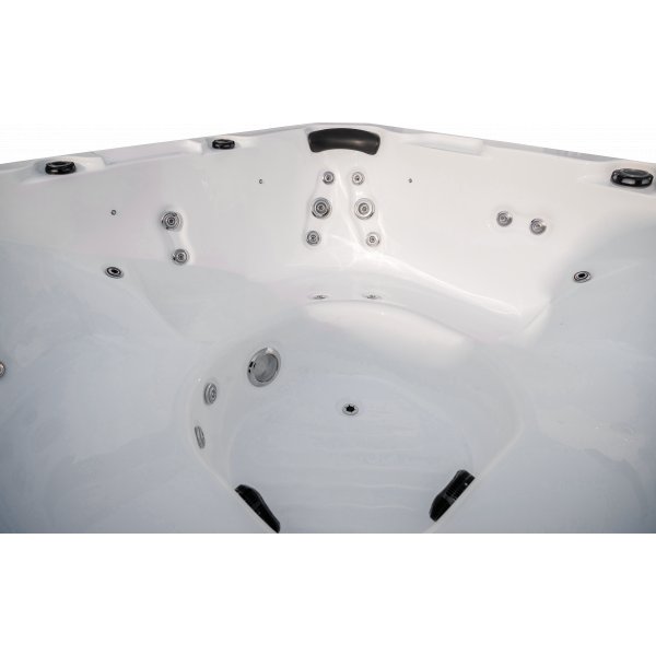 Spabad Nepton – 5 sittplatser (200×200 cm) Spabad Nepton – 5 sittplatser (200×200 cm)