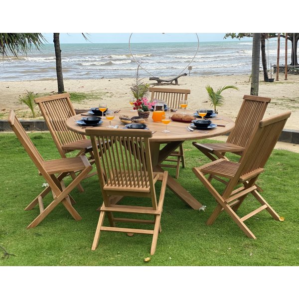 Saltö - runt matbord i teak Saltö - runt matbord i teak