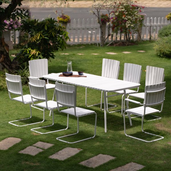 Holmsund Lebensmittelgruppe; Tisch 180x80 cm mit 8 Stühlen (2 Sessel + 6 Stühle) + Reinigungsspray für Gartenmöbel Holmsund Lebensmittelgruppe; Tisch 180x80 cm mit 8 Stühlen (2 Sessel + 6 Stühle) + Reinigungsspray für Gartenmöbel