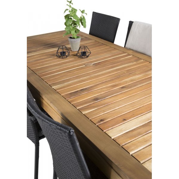 Pr�ssebo Matgrupp (200x90) - Svart/Natur - 6 Stolar
