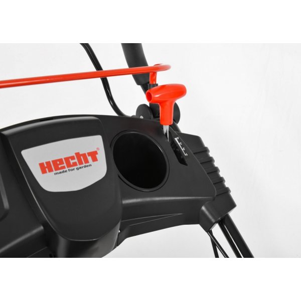 Bensindriven gräsklippare 46cm, självgående 4 växlar - 135cc Bensindriven gräsklippare 46cm, självgående 4 växlar - 135cc