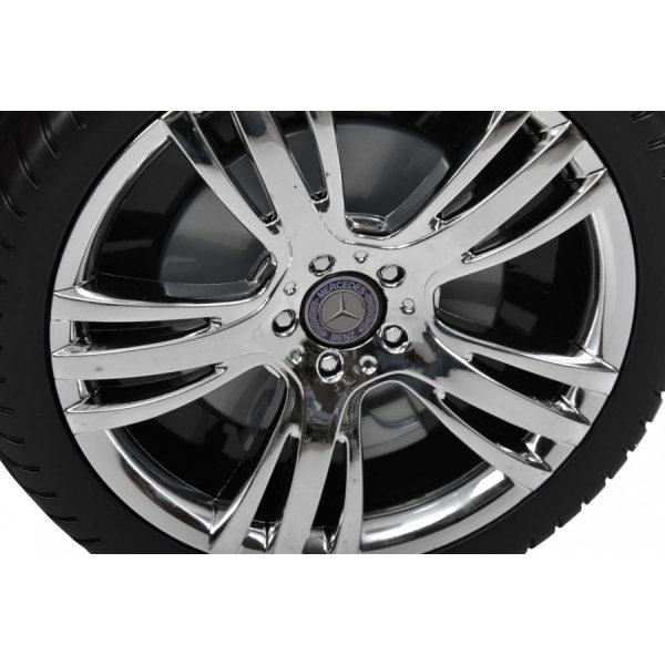 Bil för barn - Röd Mercedes Benz GLK Bil för barn - Röd Mercedes Benz GLK