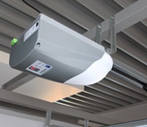 Takskjutport North – inkl portöppnare (värmeisolerad) Takskjutport North – inkl portöppnare (värmeisolerad)