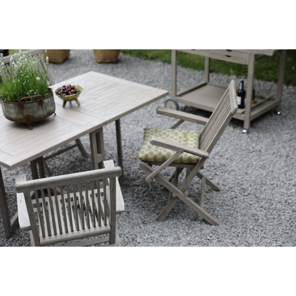 Matgrupp Salt� gr� teak: Slagbord inklusive 4 st Salt� karmstolar i gr� teak