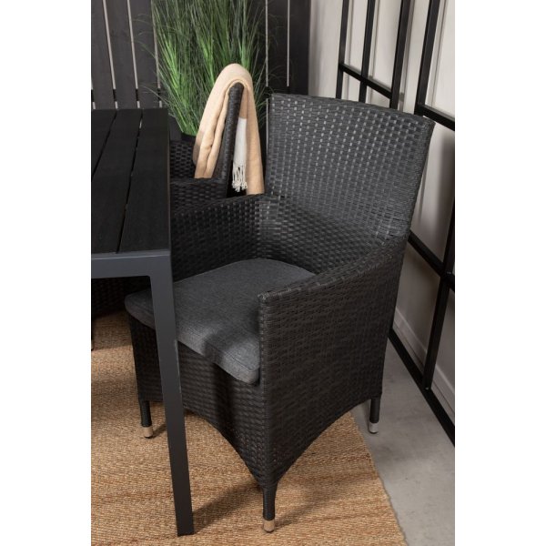 Ervalla Matgrupp (150x90) - Svart - 4 Stolar Ervalla Matgrupp (150x90) - Svart - 4 Stolar