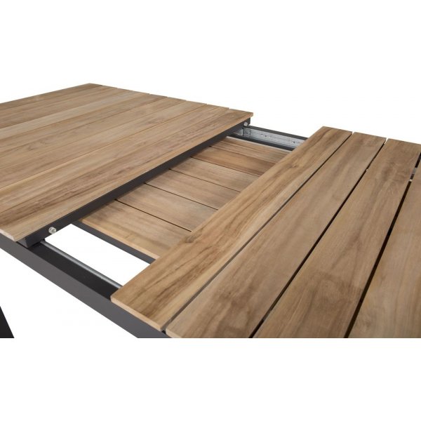 Maglehem 160/240X90cm Black