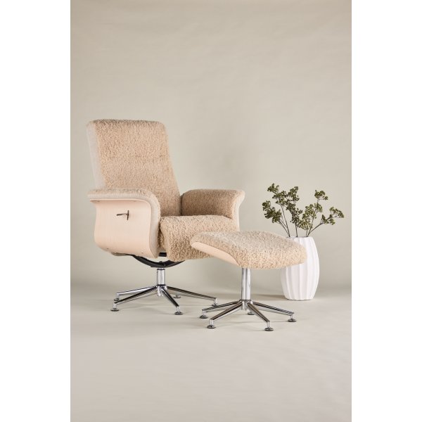 Fåtölj med fotpall Hagön - beige teddy whitewash Fåtölj med fotpall Hagön - beige teddy whitewash