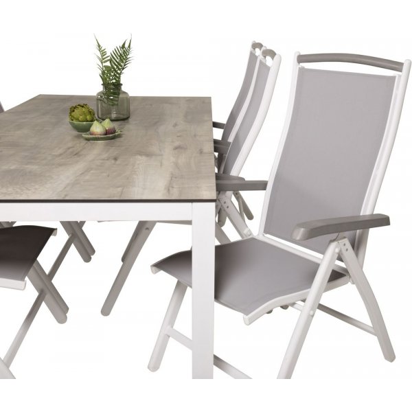 Tottarp matbord – Vit/brun Tottarp matbord – Vit/brun