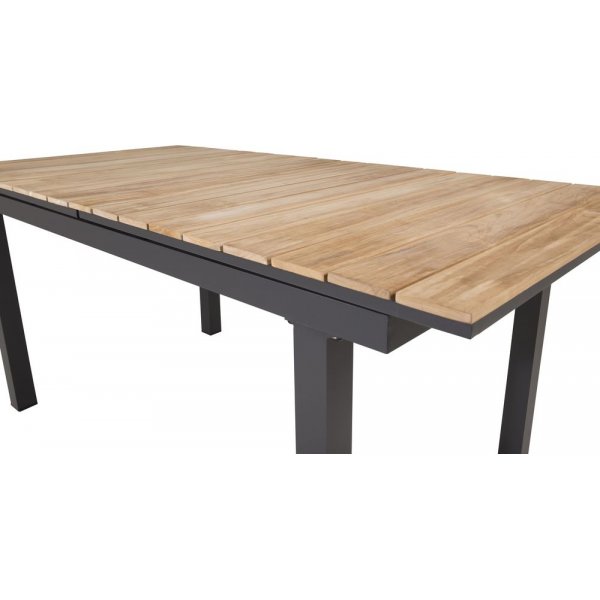 Maglehem 160/240X90cm Black