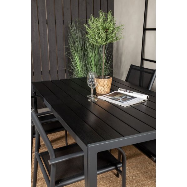 Ervalla Matgrupp (150x90) - Svart - 4 Stolar Ervalla Matgrupp (150x90) - Svart - 4 Stolar