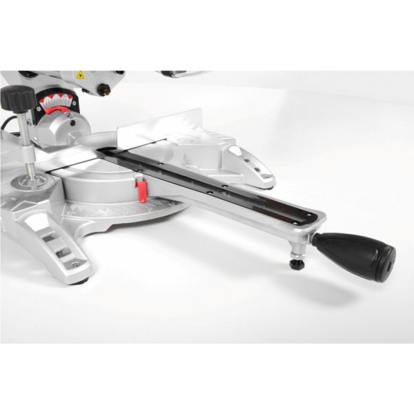 Gersåg - 1800 W med laserpekare (45° v & h) Gersåg - 1800 W med laserpekare (45° v & h)