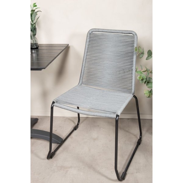 Garnviken Matgrupp (70x70) - Svart - 2 Stolar Garnviken Matgrupp (70x70) - Svart - 2 Stolar