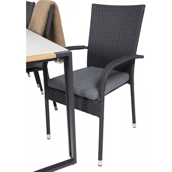 Tornsborg Matgrupp (200x100) - Svart/Grå - 6 Stolar Tornsborg Matgrupp (200x100) - Svart/Grå - 6 Stolar