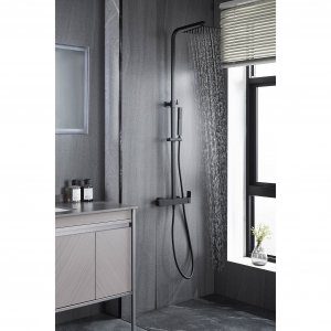 Komplett takduschset med handdusch i kantig design | Svart