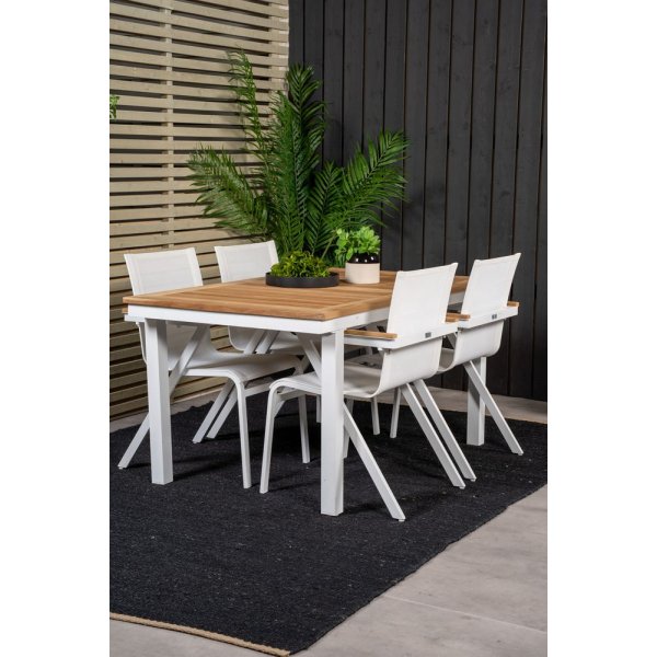 Dotorp Matgrupp (160x90) - Vit/Natur - 4 Stolar Dotorp Matgrupp (160x90) - Vit/Natur - 4 Stolar