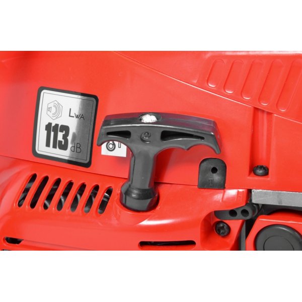 Bensindriven motors�g med l�da - 40cm sv�rd �- 45cc