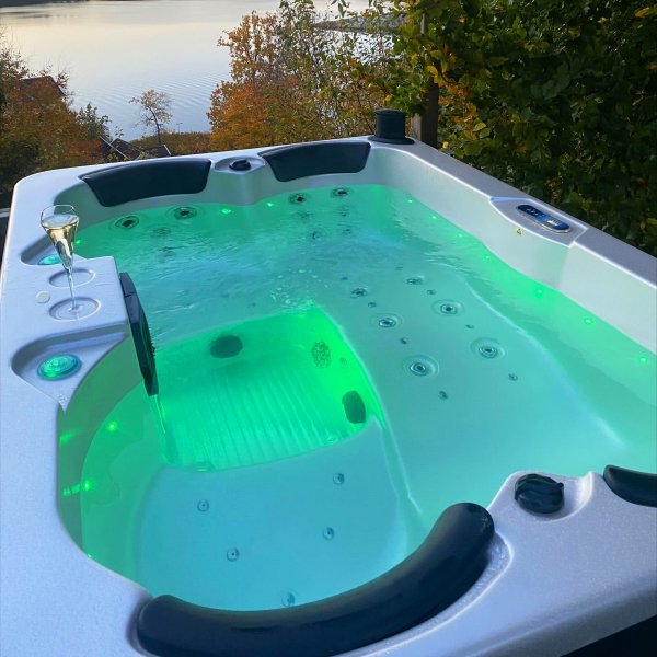 Spabad Relaxio - 4 personer Spabad Relaxio - 4 personer