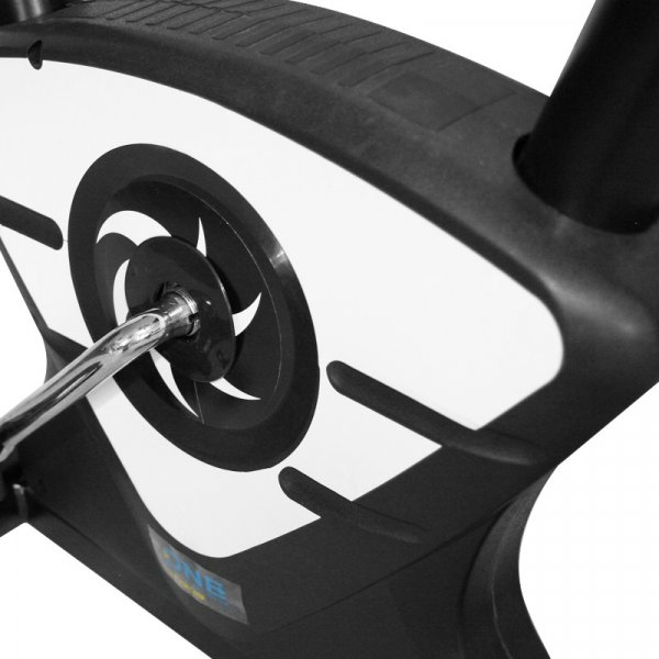 Träningscykel - Mekanisk med pulssensorer (W7208) vit Träningscykel - Mekanisk med pulssensorer (W7208) vit