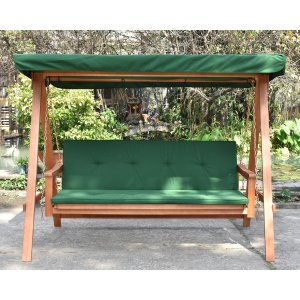F�llbar hammock i tr� med gr�nt tak