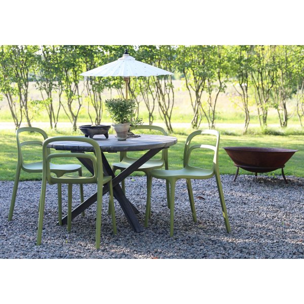 Spisegruppe Scottsdale: Rundt gråt træbord inklusiv 4 Nordanå stabelbare stole Spisegruppe Scottsdale: Rundt gråt træbord inklusiv 4 Nordanå stabelbare stole