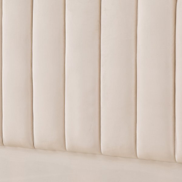 Sänggavel välvd beige 160 x 125 cm - Laholm Sänggavel välvd beige 160 x 125 cm - Laholm