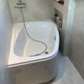 Kundebillede Hjørnebadekar i asymmetrisk højremodel - Free Line | Dybde 45 cm
