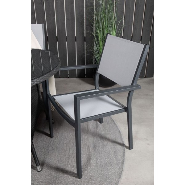 Frubol Matgrupp (ø90) - Svart - 4 Stolar Frubol Matgrupp (ø90) - Svart - 4 Stolar