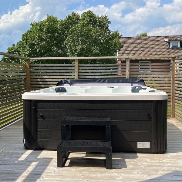 Spabad Poseidon - 5-6 personer Spabad Poseidon - 5-6 personer