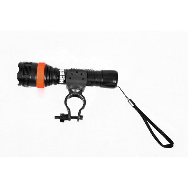 LED ficklampa med fäste LED ficklampa med fäste