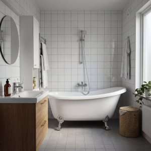 Fritst�ende Kapolei badekar med klofod 150 � 75 cm