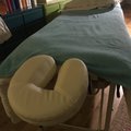 Jag är jättenöjd och kommer köpa flera såna här bänkar! Stabil känsla och lätt att fälla upp och ner. Mycket prisvärd! Massagebänk med metallben - 3 zoner - Enfärgad