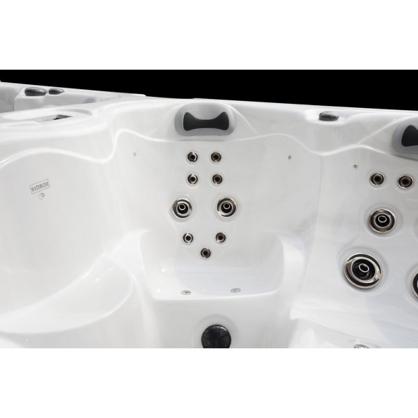 Swimspa/ Simspa Swimspa/ Simspa