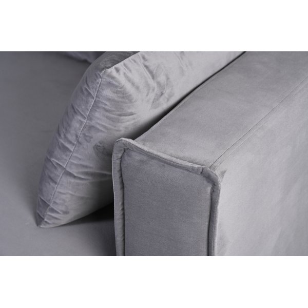 Soffa 250 cm bred m�rkgr� sammet 114 cm djup