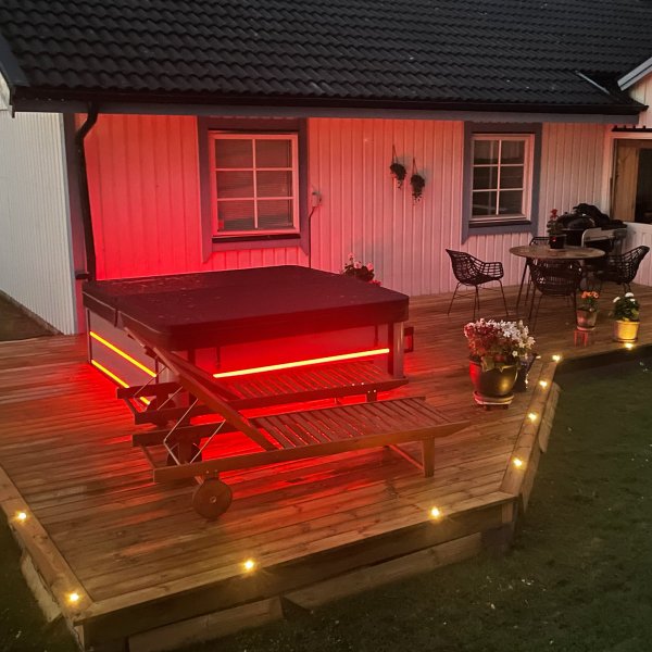 Spabad Serenity med WiFi - 5-6 Personer Spabad Serenity med WiFi - 5-6 Personer