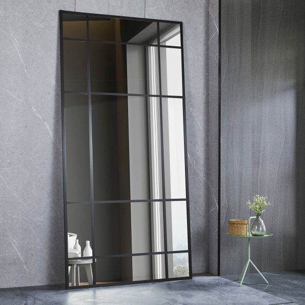 Helfigursspejl 90x180 cm | Med sprosser | Sort ramme Helfigursspejl 90x180 cm | Med sprosser | Sort ramme